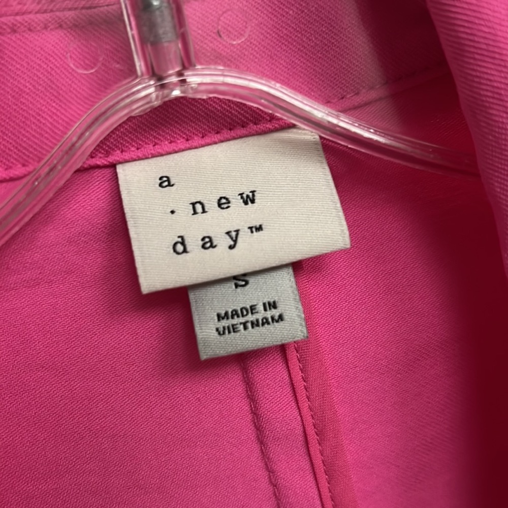 Target 🎯 Relaxed fit Pink Blazer - Picture 4 of 5